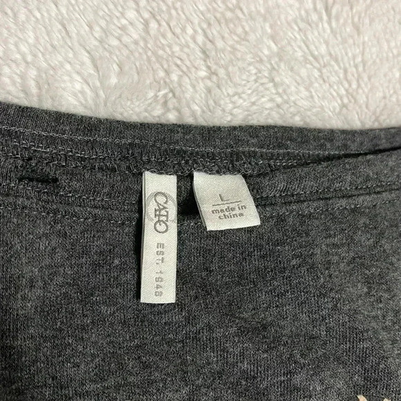 Cato Heart Sweatshirt - Picture 4 of 6